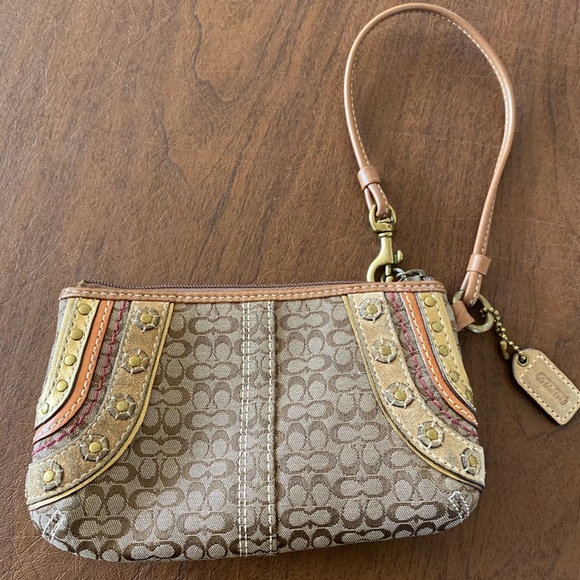 SUMMER SALE!! Coach Wristlet - Picture 2 of 3
